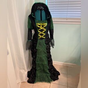 NWT WONDERLAND Green Black Costume Princess Witch Pirate Maiden Long dress